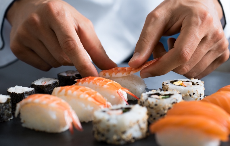 ΕΞΕΙΔΙΚΕΥΜΕΝΟΣ ΚΥΚΛΟΣ SUSHI
