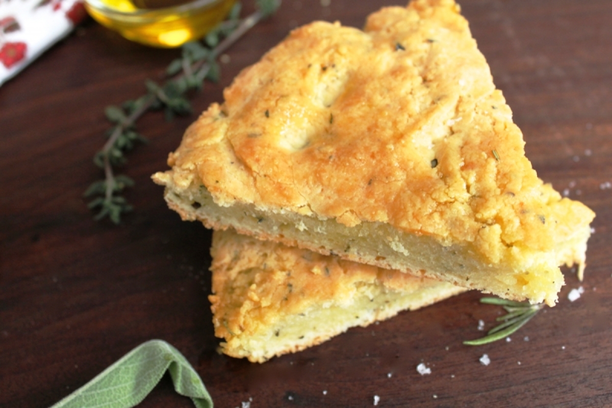 Focaccia bread with oregano, olives and onions